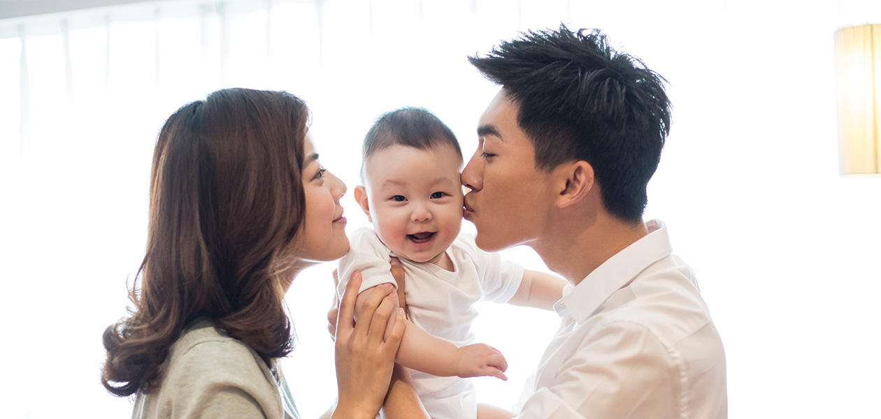 happy-young-family-2022-03-31-20-28-31-utc-3.jpg