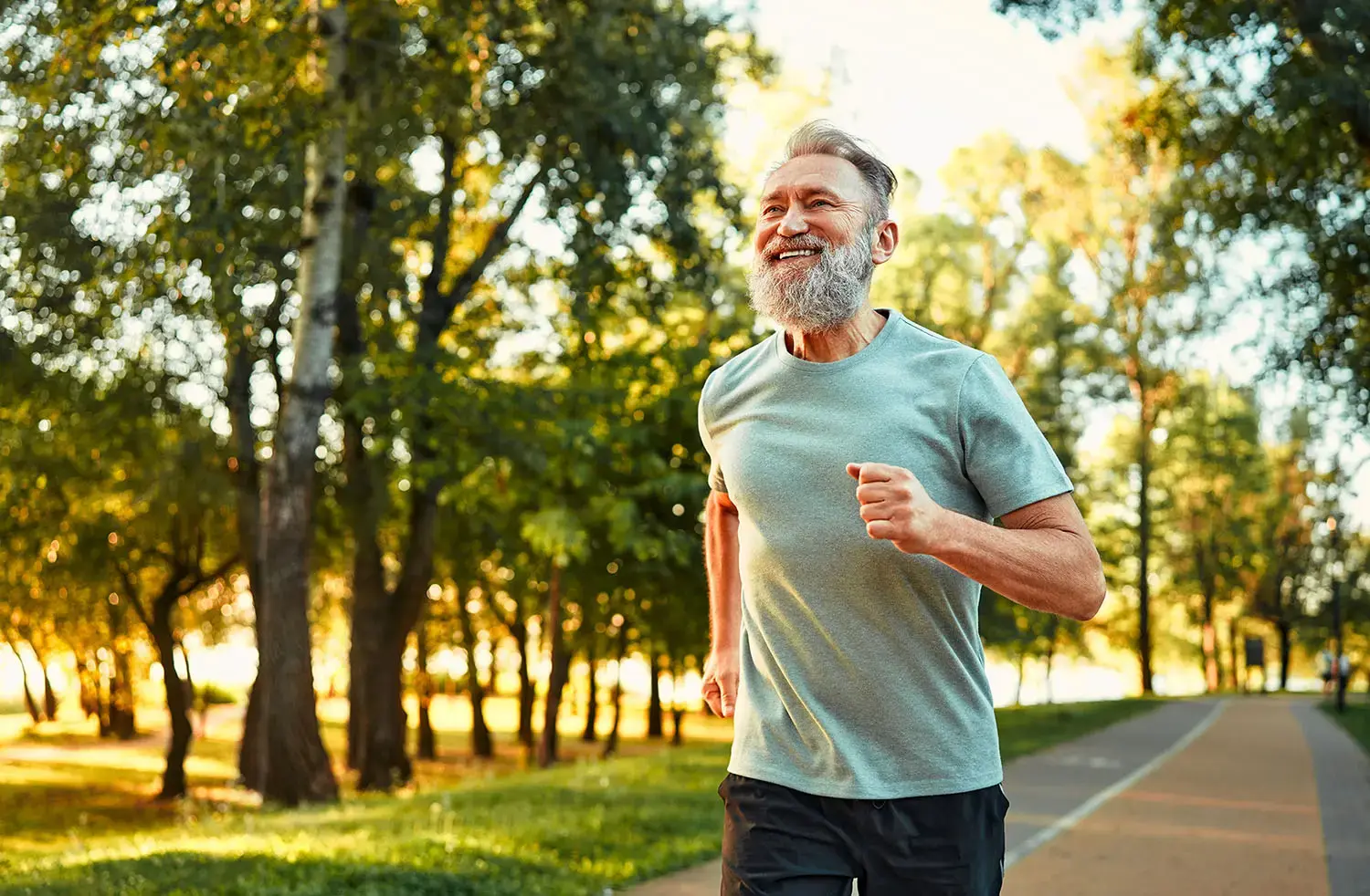 joyful senior man running in a green park 2026 01 09 06 22 28 utc (1)